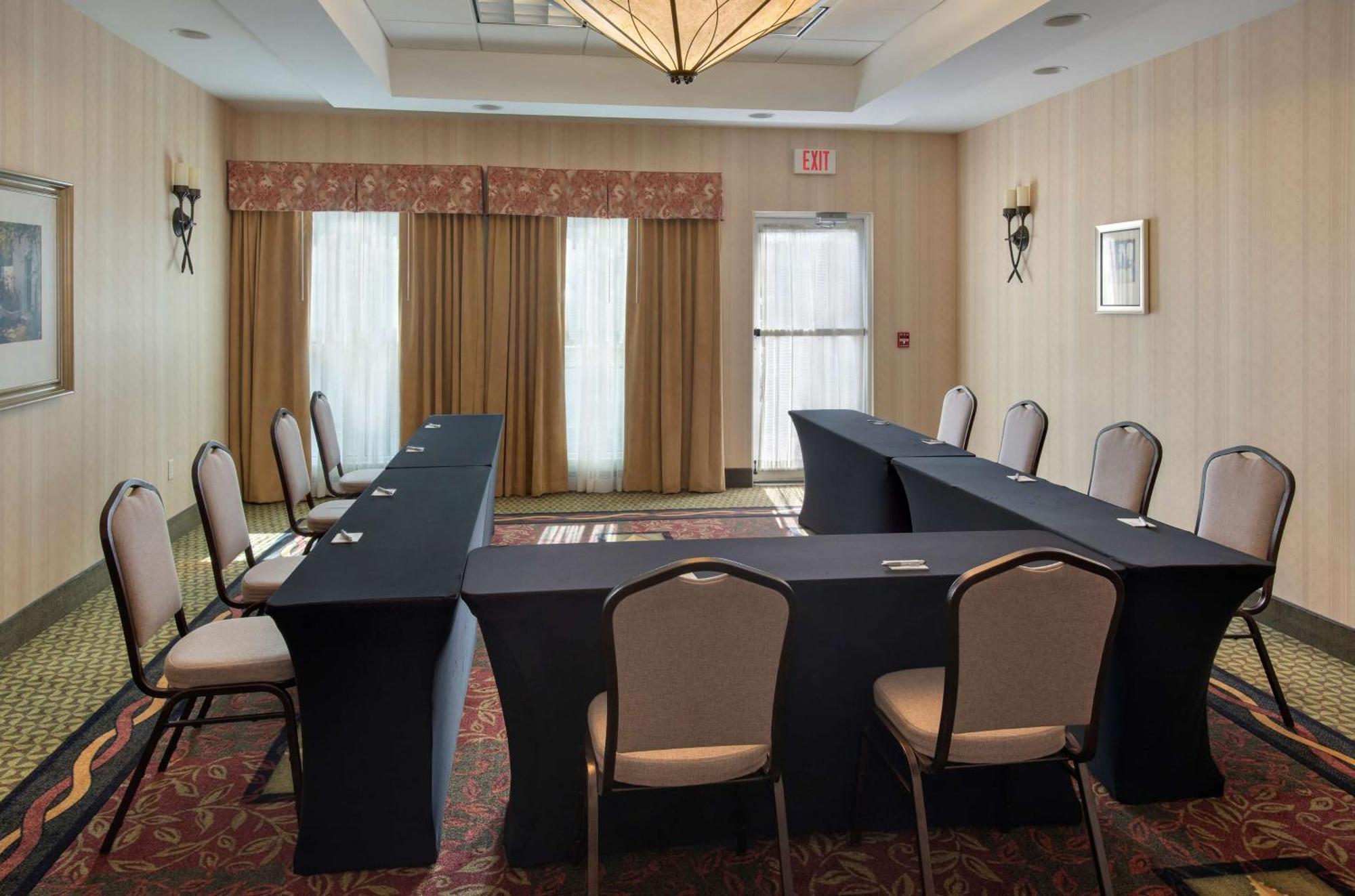 Hilton Garden Inn Riverhead Luaran gambar