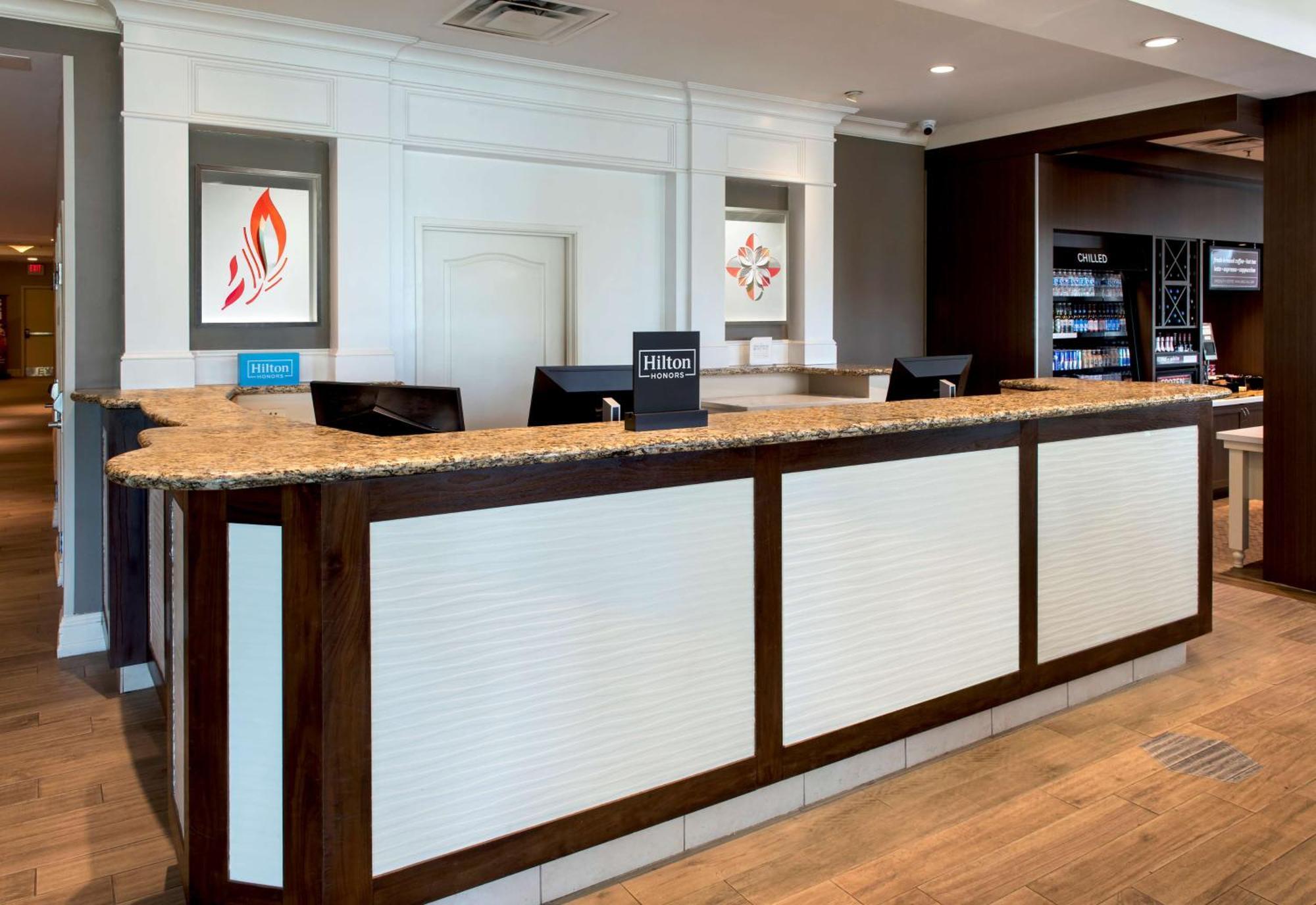 Hilton Garden Inn Riverhead Luaran gambar