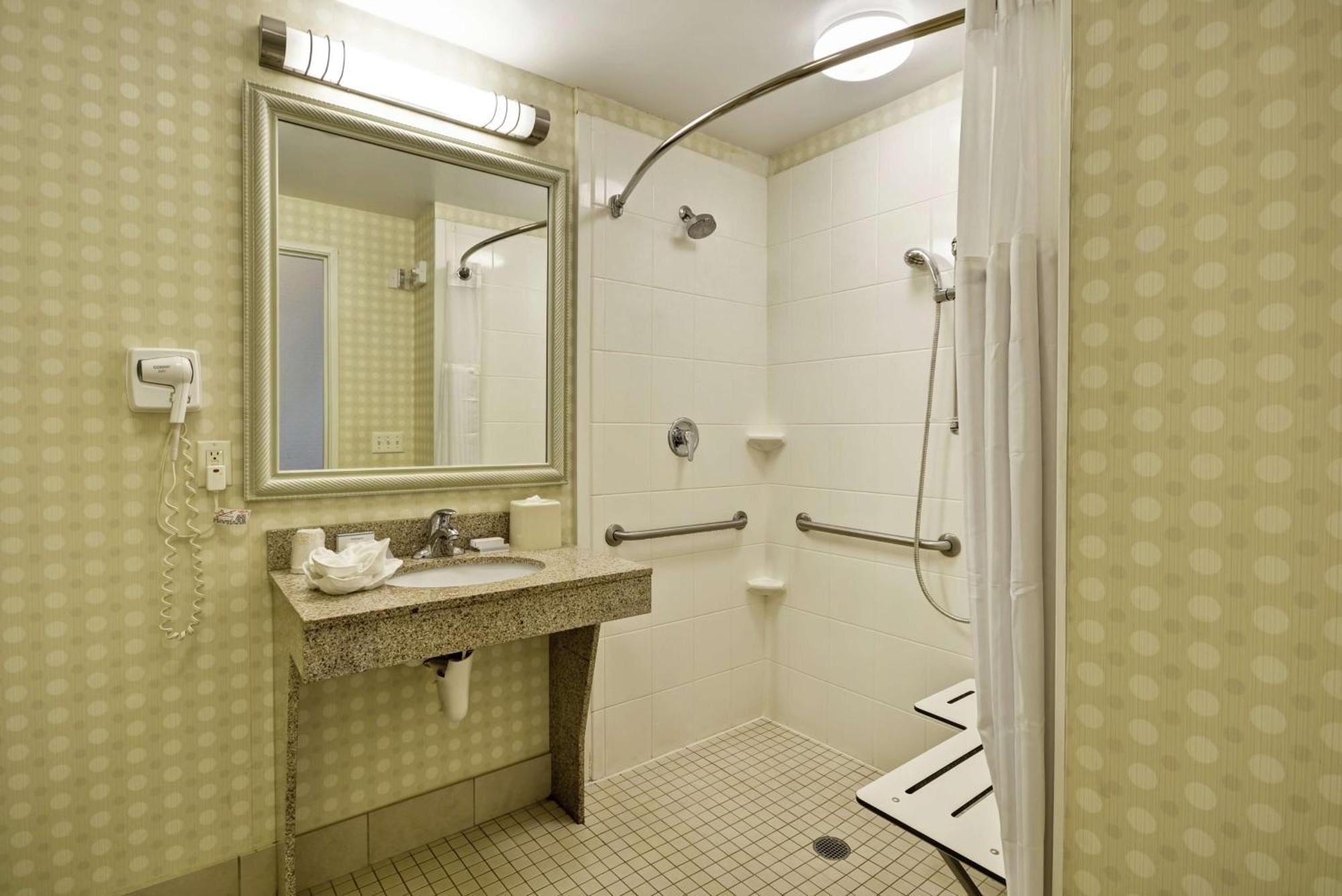 Hilton Garden Inn Riverhead Luaran gambar