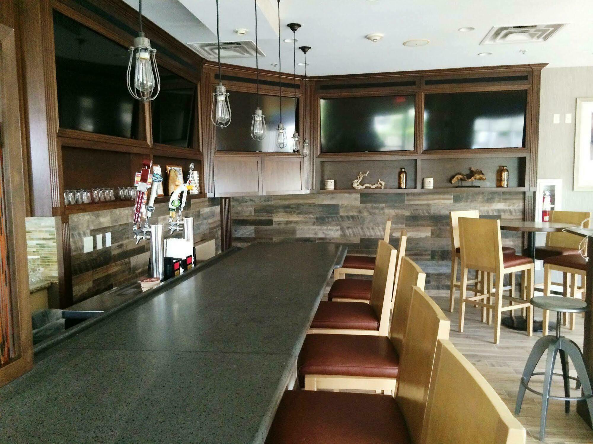 Hilton Garden Inn Riverhead Luaran gambar