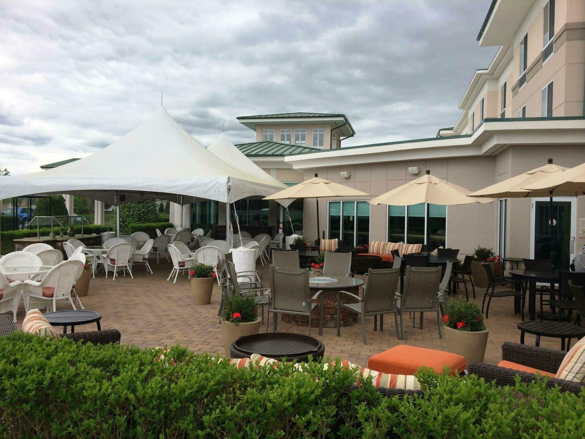 Hilton Garden Inn Riverhead Luaran gambar